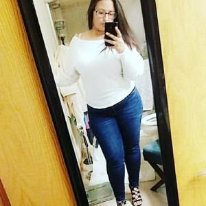 Meet your Posher, Caitlin